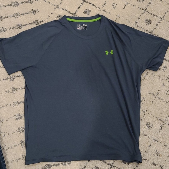 Under Armour Other - Under Armor Heat Gear Tee
